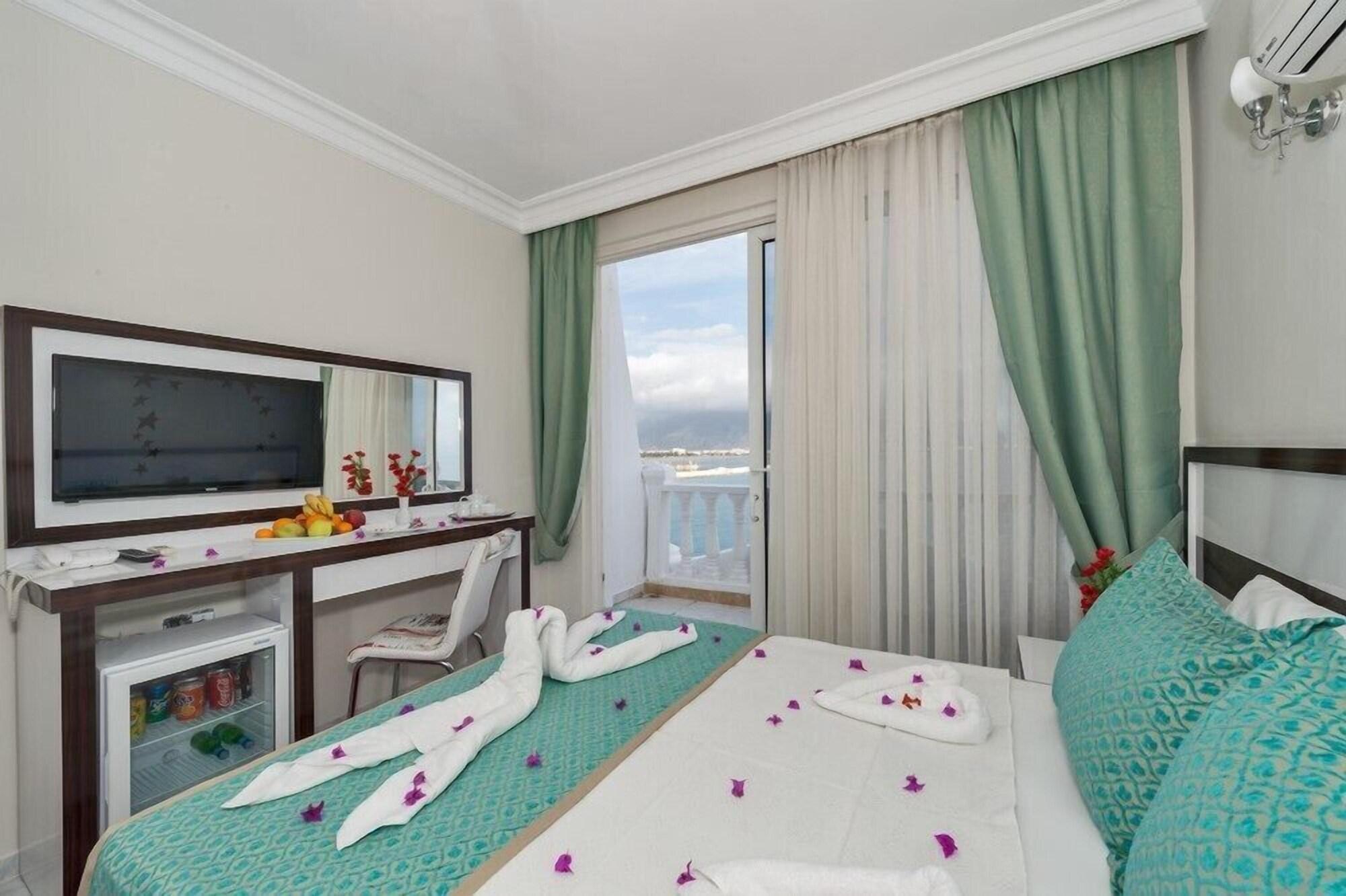 โอเตล การ์ป เดียม โกลด์ Hotel ฟินิเค ภายนอก รูปภาพ
